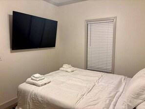 熨斗/熨衣板、免费 WiFi、床单