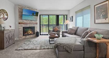 Fantastic Frisco! Stunning 2 bedroom in great location