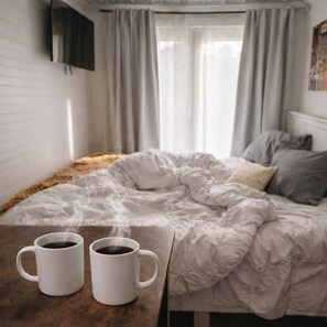 1 chambre, fer et planche à repasser, Wi-Fi gratuit, draps fournis