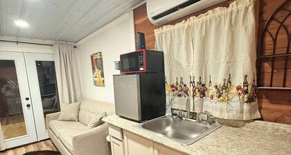 The Honey Hole 1-bedroom container home in beautiful Mount Hermon with AC