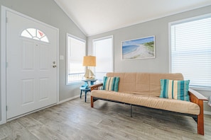 TV - THE KEYS OF POC Unit #2 One bedroom bring you boat (Port O'Connor)