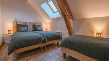 5 Schlafzimmer, Reisekinderbett, kostenloses WLAN