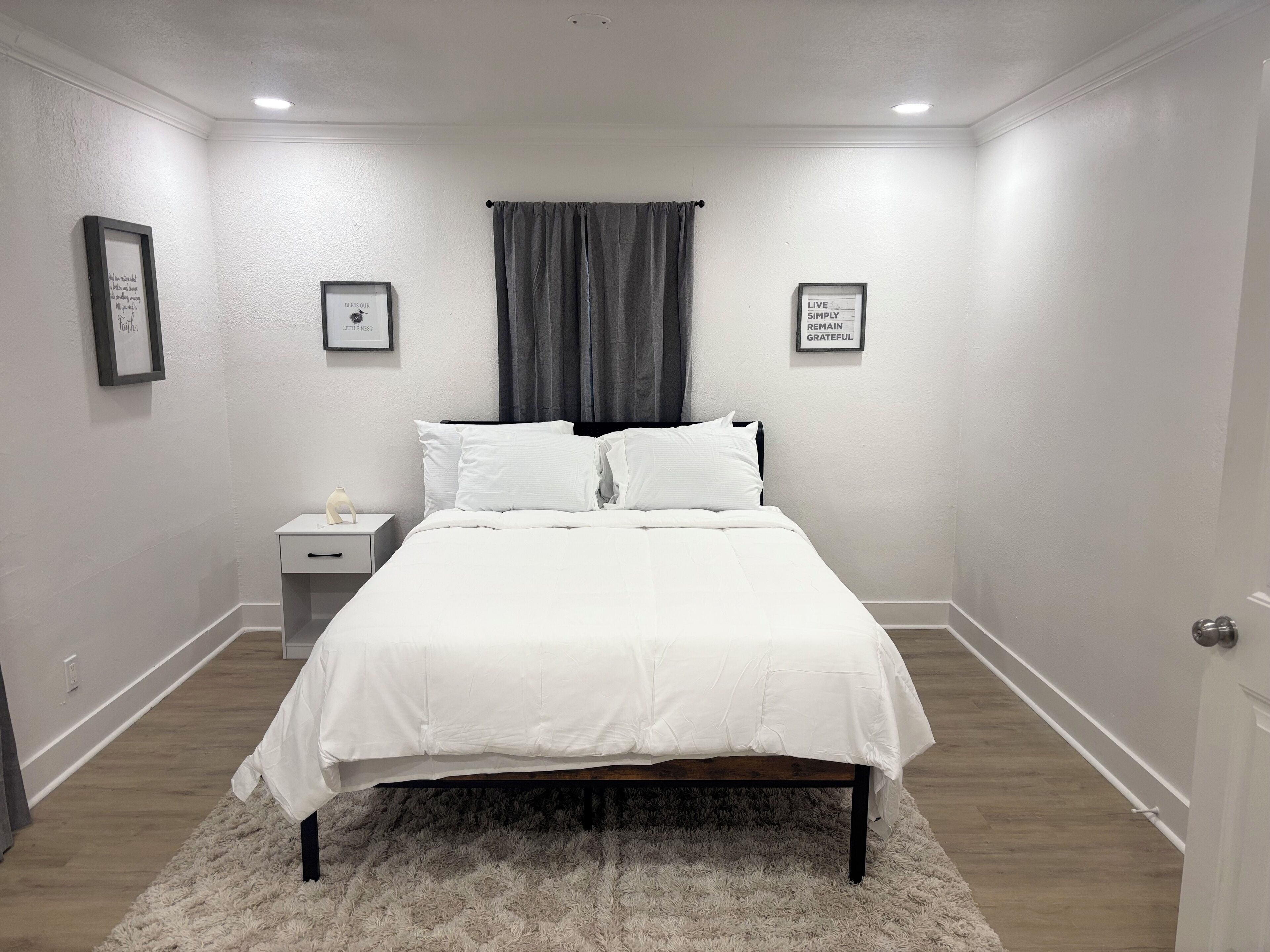 3 quartos, ferros/tábuas de passar roupa, Wi-Fi, roupa de cama