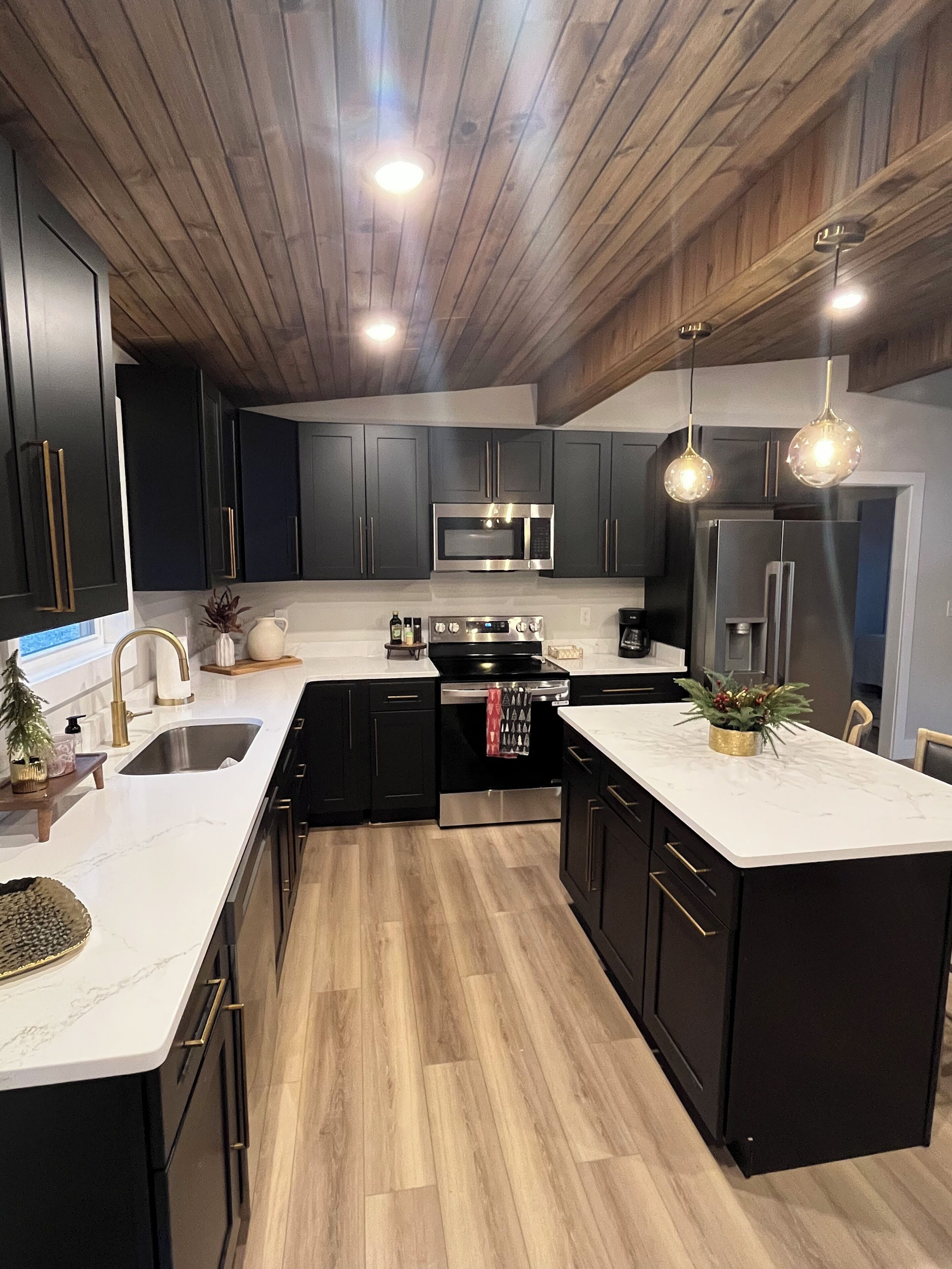 Mikrowelle, Ofen, Herdplatte, Geschirrspüler