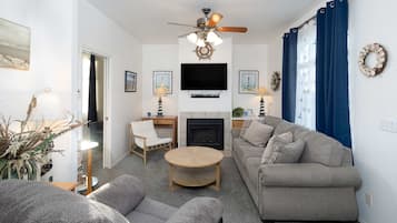 TV, fireplace