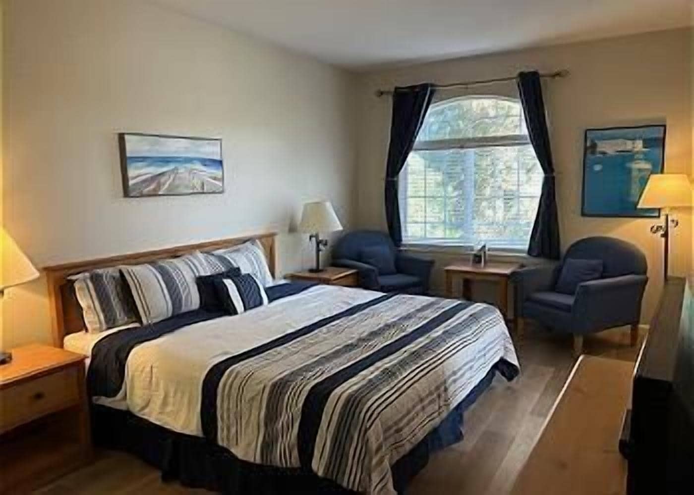 Iron/ironing board, WiFi