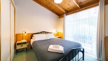 Cottage, 3 Bedrooms, Patio | Free WiFi