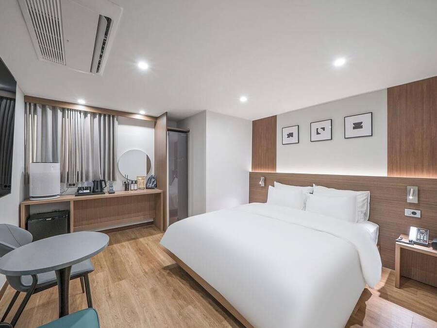 Dobbeltværelse til 1 person | Skrivebord, arbejdsområde til bærbare computere, gratis Wi-Fi