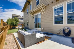 Terrace/patio - Modern 4-bedroom home in vibrant Denver (Denver)