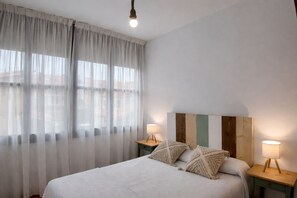 2 quartos, ferros/tábuas de passar roupa, berço de viagem, Wi-Fi