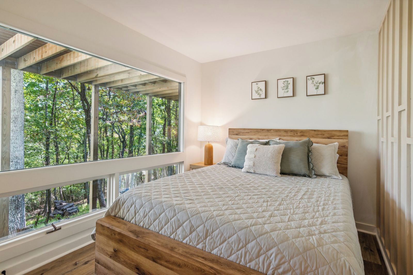 Wifi gratis y ropa de cama 