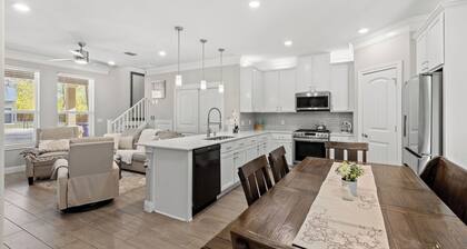 3BR Home Near Austin Airport and Downtown