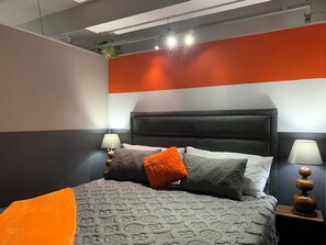 Iron/ironing board, WiFi, bed sheets - Tranquil 1-bedroom apartment in perfect Johannesburg location (Johannesburg)