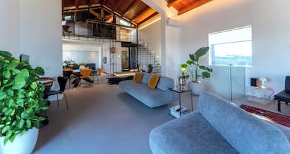 Villa Terrasini, Contemporary Jewel Near the Sea
