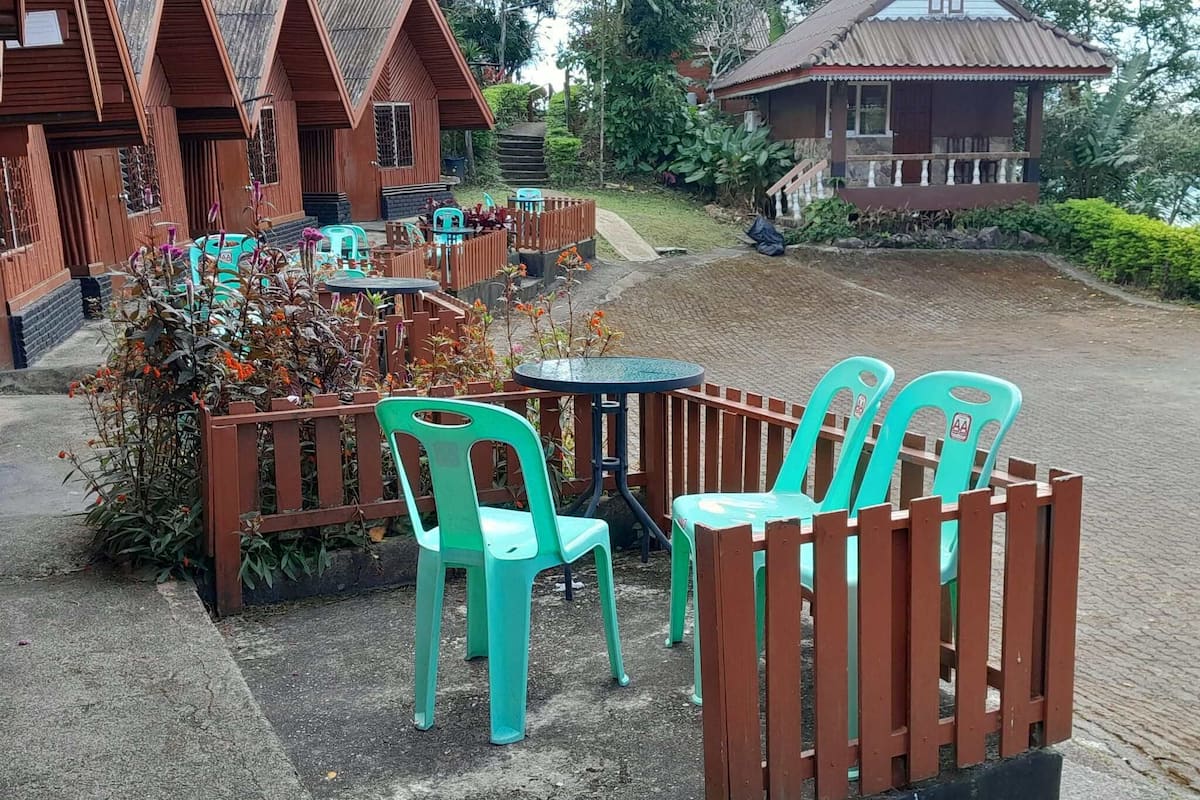 Basic House, Private Bathroom | Living area