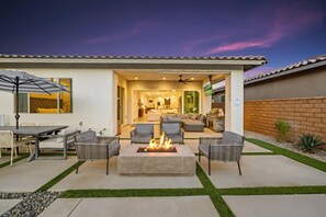 Outdoor dining - Desert Dreamscape! NEW home Pga West in the Signature collection (La Quinta)