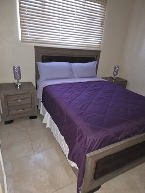 2 Schlafzimmer, Schreibtisch, Bügeleisen/Bügelbrett, kostenloses WLAN