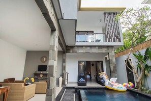 Outdoor pool - Villa Taman Bali Kerobokan 2 (Kerobokan)