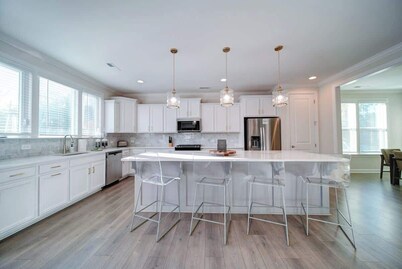 Pineville Family Retreat: 4BR House with BBQ & Backyard Fun!