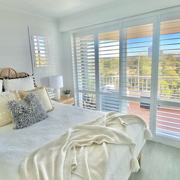 2 bedrooms - Relaxing Coastal Retreat with Ocean Views (Currumbin)