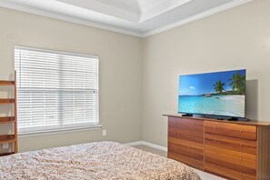 4 slaapkamers, een bureau, een strijkplank/strijkijzer, gratis wifi