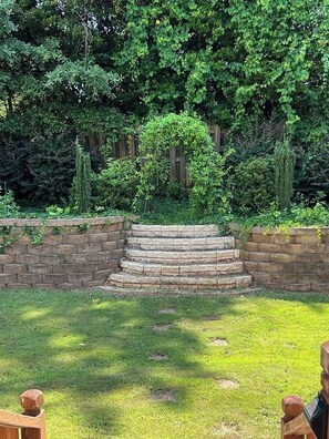 Property grounds - Mins to Malls • Fully Fenced Yard • 4BR/Sleeps 10 (Martinez)