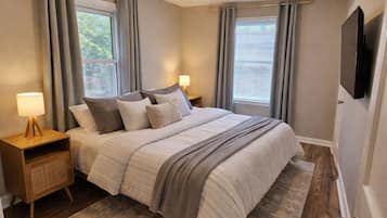 3 多间卧室、免费 WiFi、床单