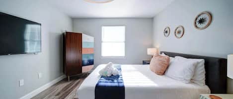 4 室のベッドルーム、アイロン / アイロン台、旅行用ベビーベッド、WiFi (無料)