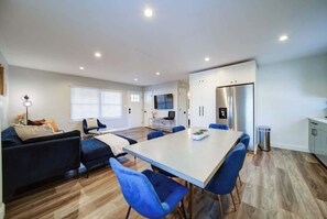 Interior - Stylish Charlotte Home: 4BR, BBQ, Free Parking & Modern Comfort (Charlotte)