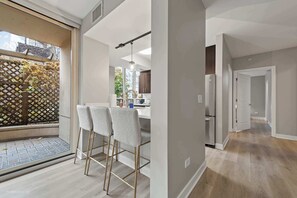 Unclassified image, 2 of 32, button - Designer 3BR with Resort Amenities and Balcony (Chicago)