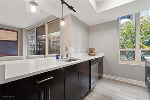 Unclassified image, 3 of 32, button - Designer 3BR with Resort Amenities and Balcony (Chicago)