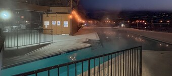 The Grand Duplex of Silvercreek Inn. Combination of two lock off units.