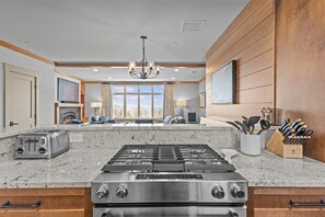 Fridge, microwave, oven, stovetop - Alpen Bliss: 3BR Mountain Retreat at Trapp Resort (Stowe)