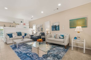 TV, fireplace, foosball, table tennis - Bocce Ball Sports House Pool, Game Room & Central! (Indio)