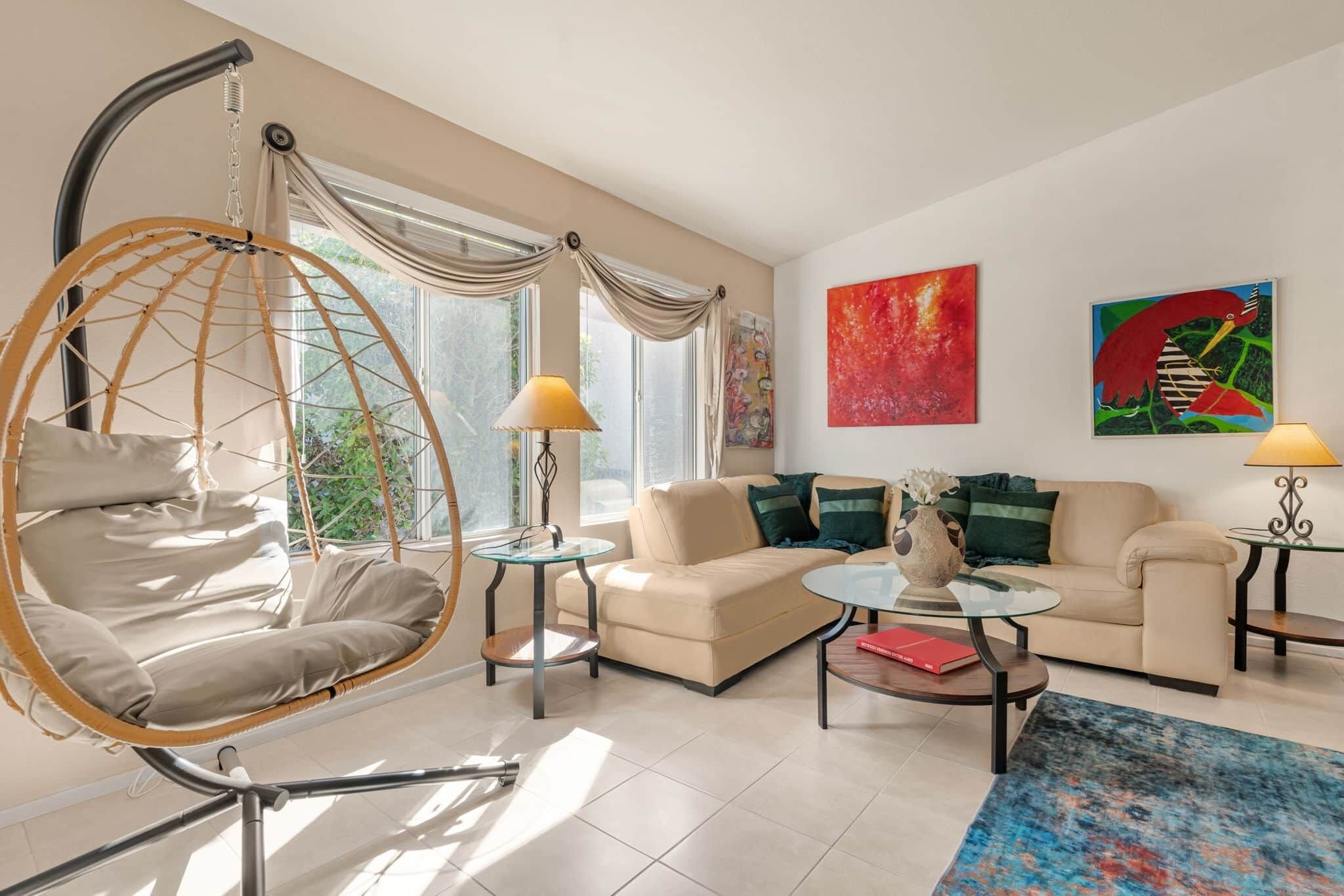 Chimenea, futbolito, mesa de ping pong, estéreo