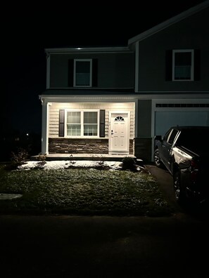 المنشأة من الخارج