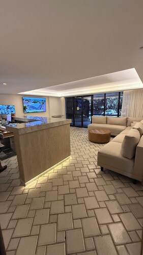 Apart Hotel recém reformado TV de cinema