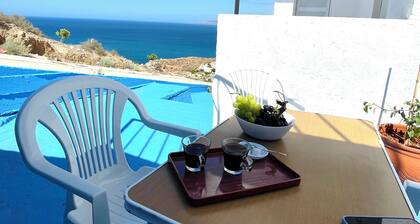 Luxurious condo + 2 romantic patio/ terrace