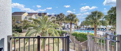 ด้านหน้าที่พัก