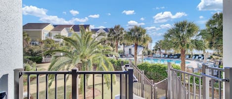 Apartment (2 Bedrooms) | Property grounds