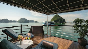 Doppia Royal, balcone, vista baia | Terrazza/patio