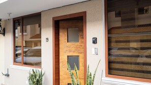 Exterior detail - Vacaciones Seguras - Private Set (Ambato)