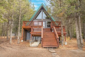 Exterior - LAKESIDE DOCKSIDE: Henrys Fork Private Beach Dock Fishing Yellowstone UTV Snowmobile Trails (Island Park)