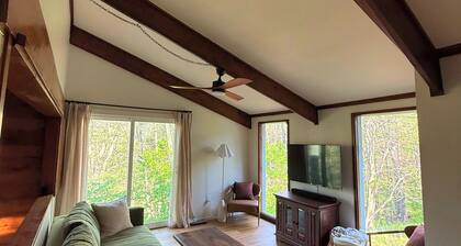 Tranquil bike-in, bike-out chalet in charming Bella Vista