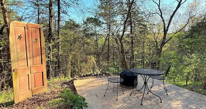 Tranquil bike-in, bike-out chalet in charming Bella Vista