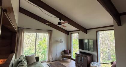 Tranquil bike-in, bike-out chalet in charming Bella Vista