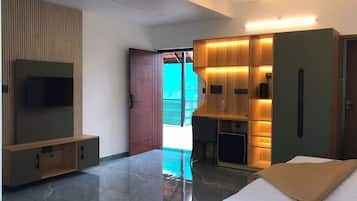 Suite, balcon, vue lac | Armoire