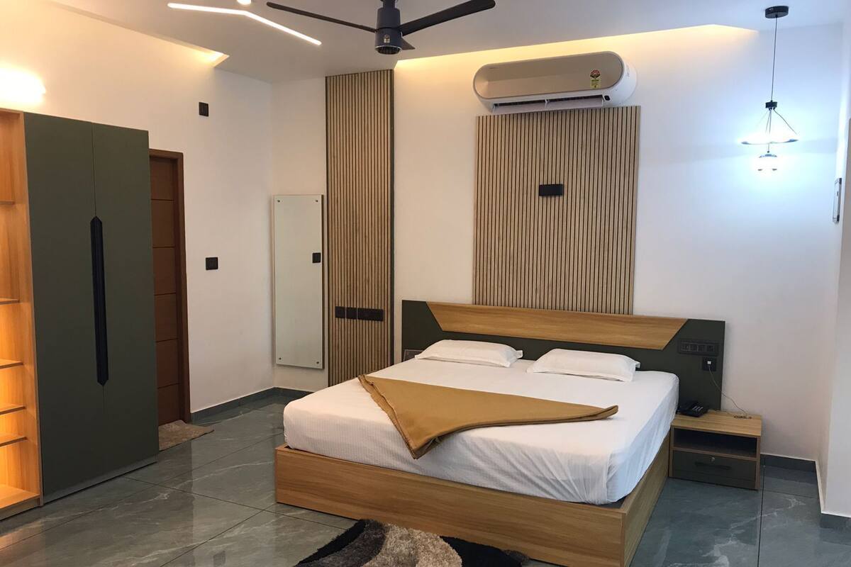 Suite, Balcony, Lake View | WiFi (free)