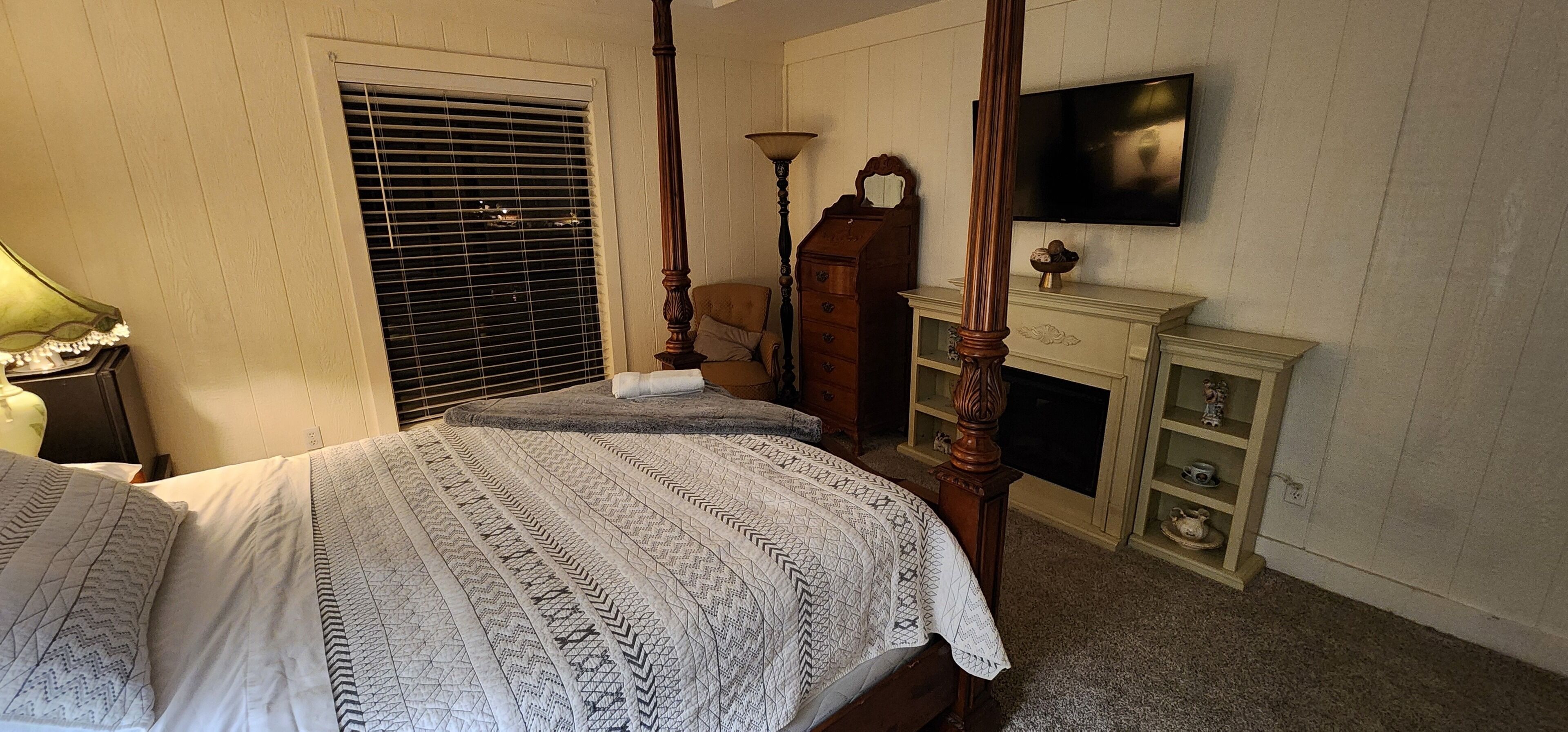 1 chambre, fer et planche à repasser, Wi-Fi gratuit