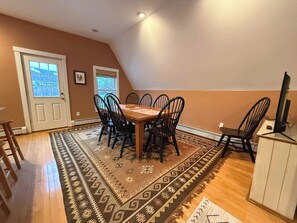 Dining - Gingerbread House: Historical Bretton Woods Home with Direct Slope Views! (Bretton Woods)